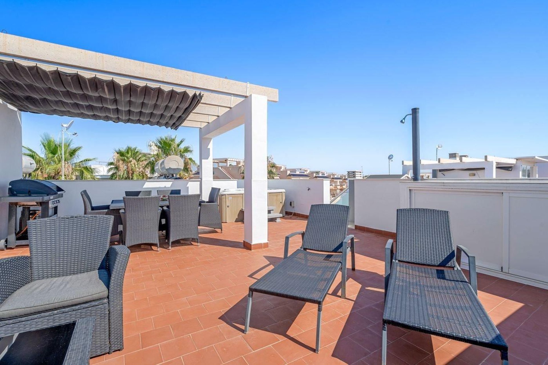 Revânzare - Mansardă -
Torrevieja - Punta Prima