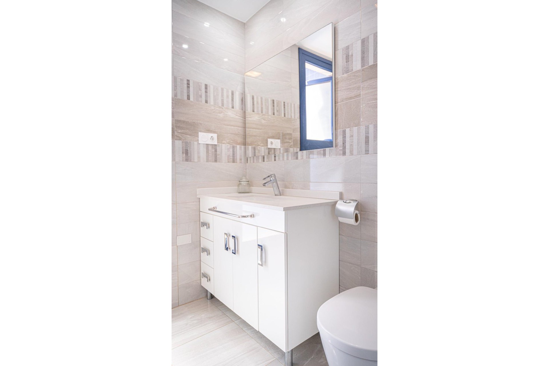 Revânzare - Mansardă -
Torrevieja - Punta Prima