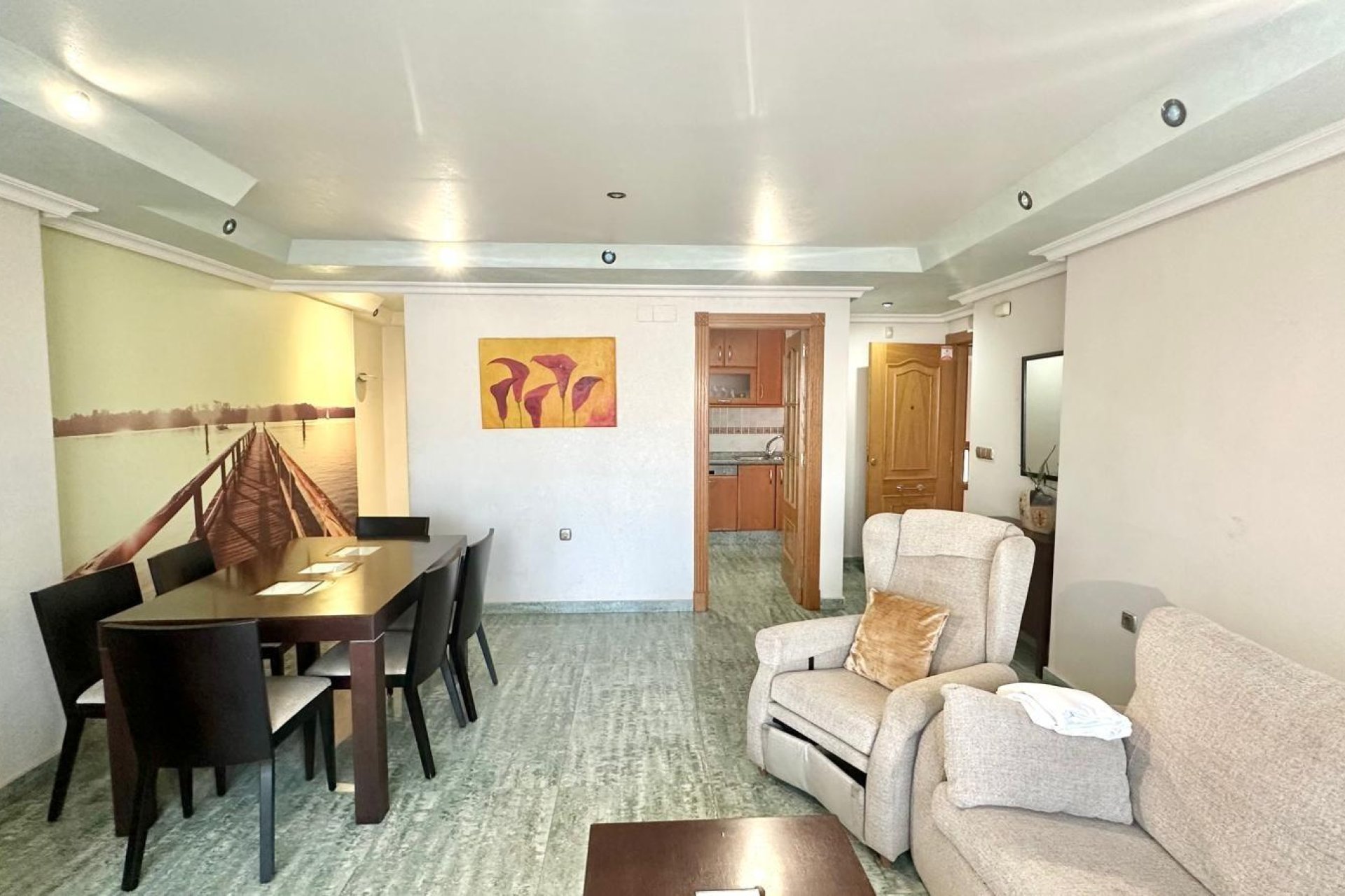 Revânzare - Mansardă -
Torrevieja