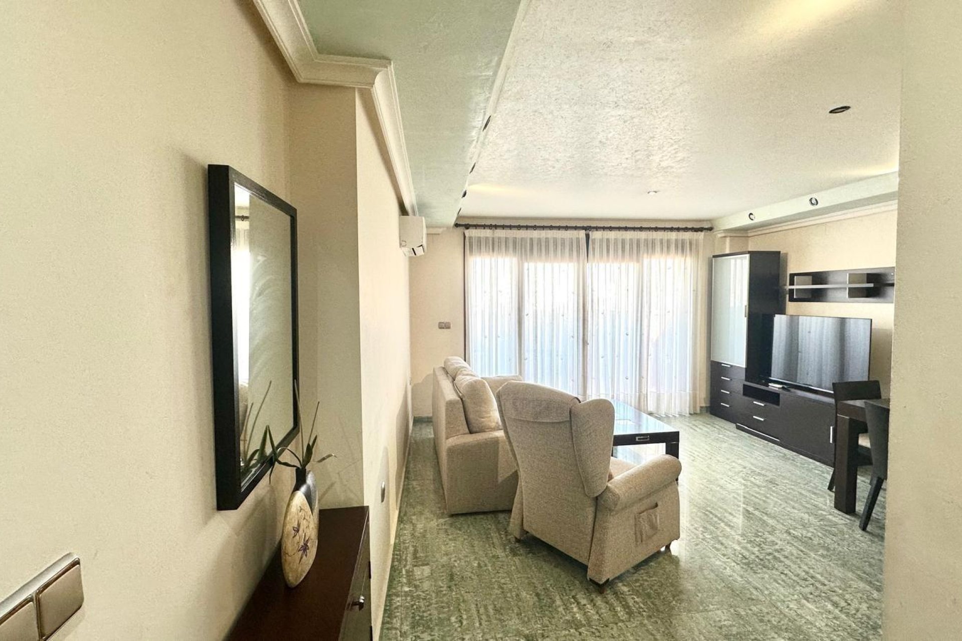 Revânzare - Mansardă -
Torrevieja