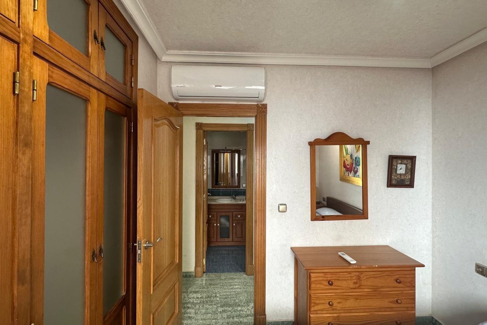 Revânzare - Mansardă -
Torrevieja