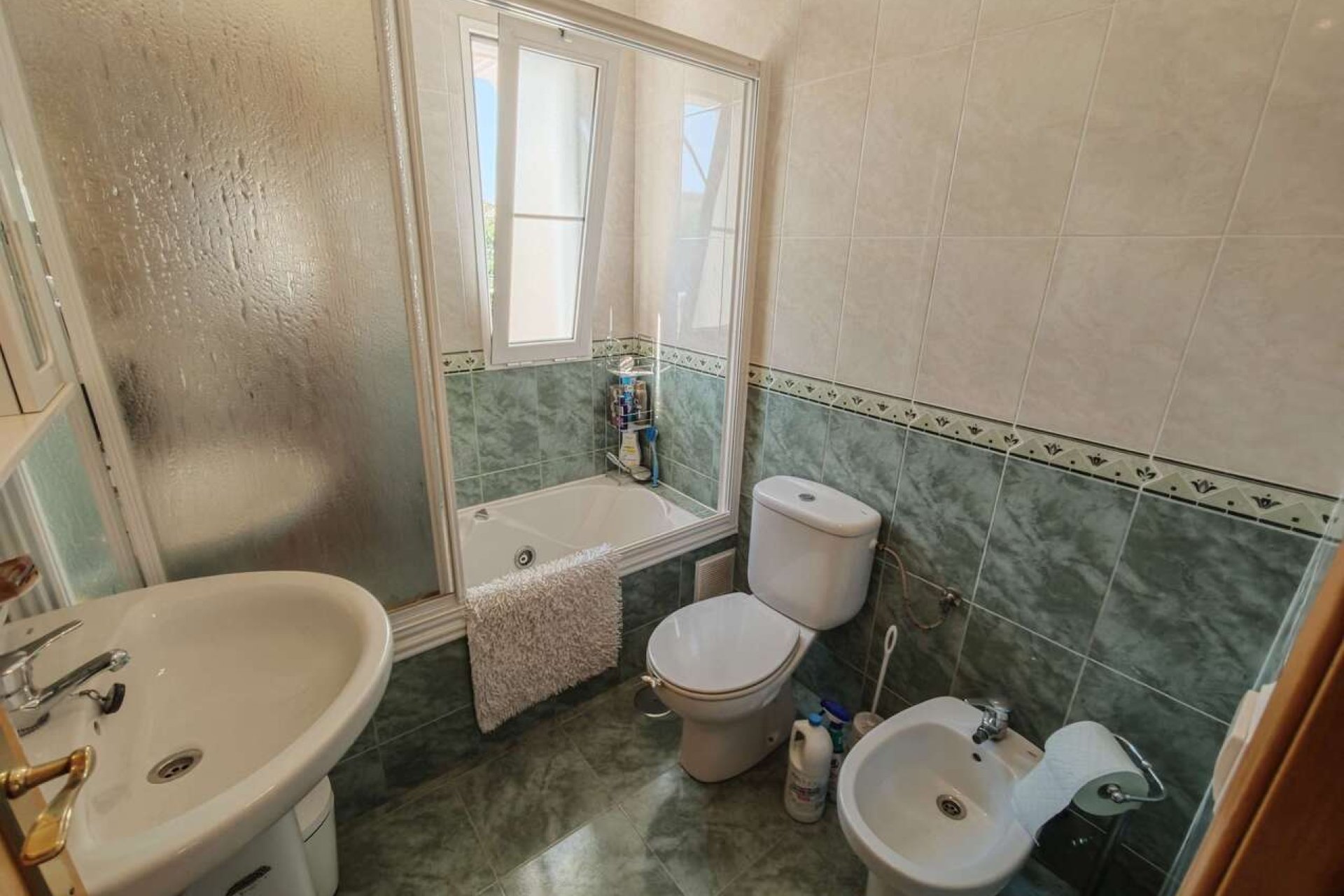 Revânzare - Vilă -
Aspe - Inland