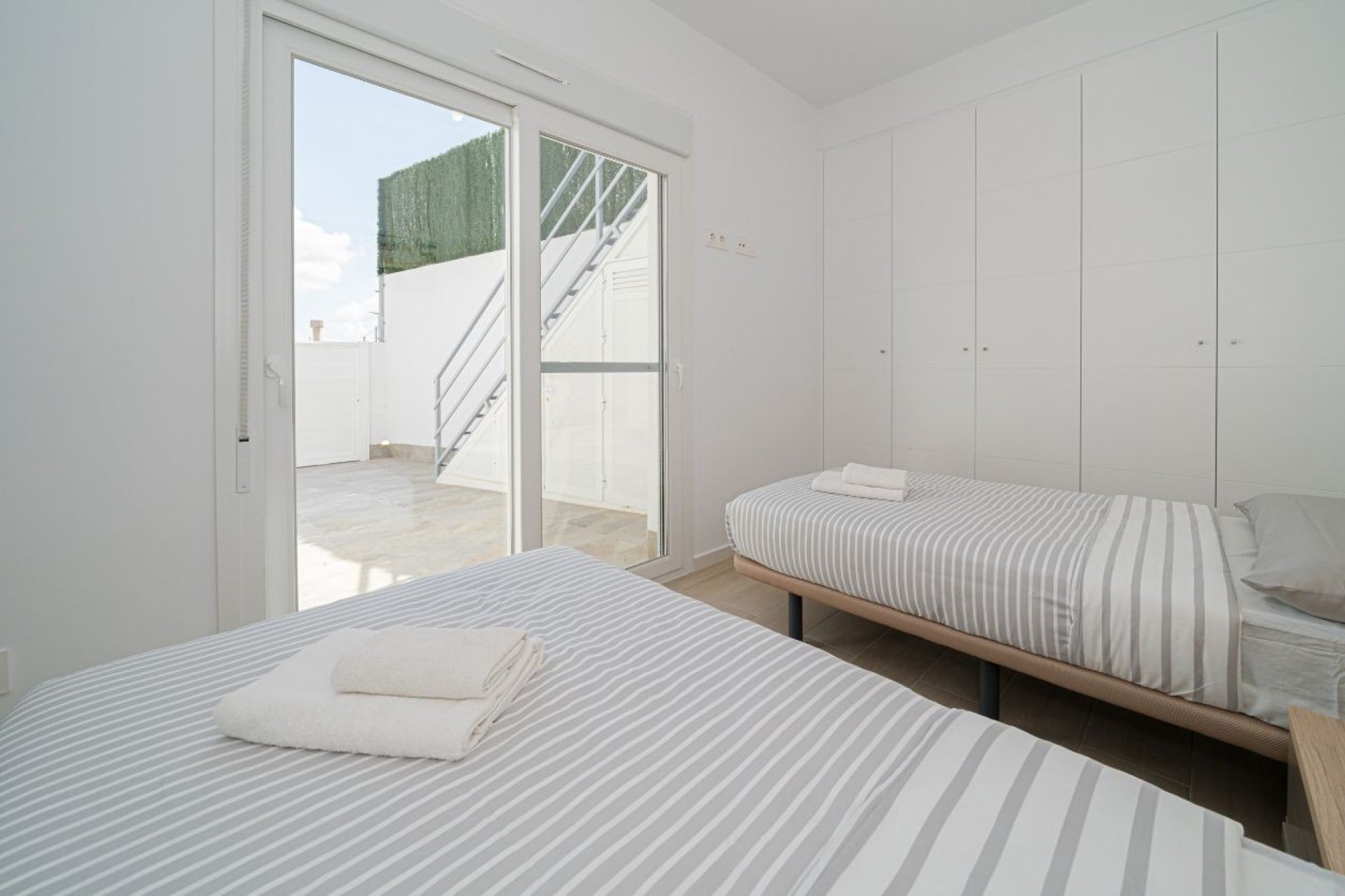 Revânzare - Vilă -
Avileses - Inland