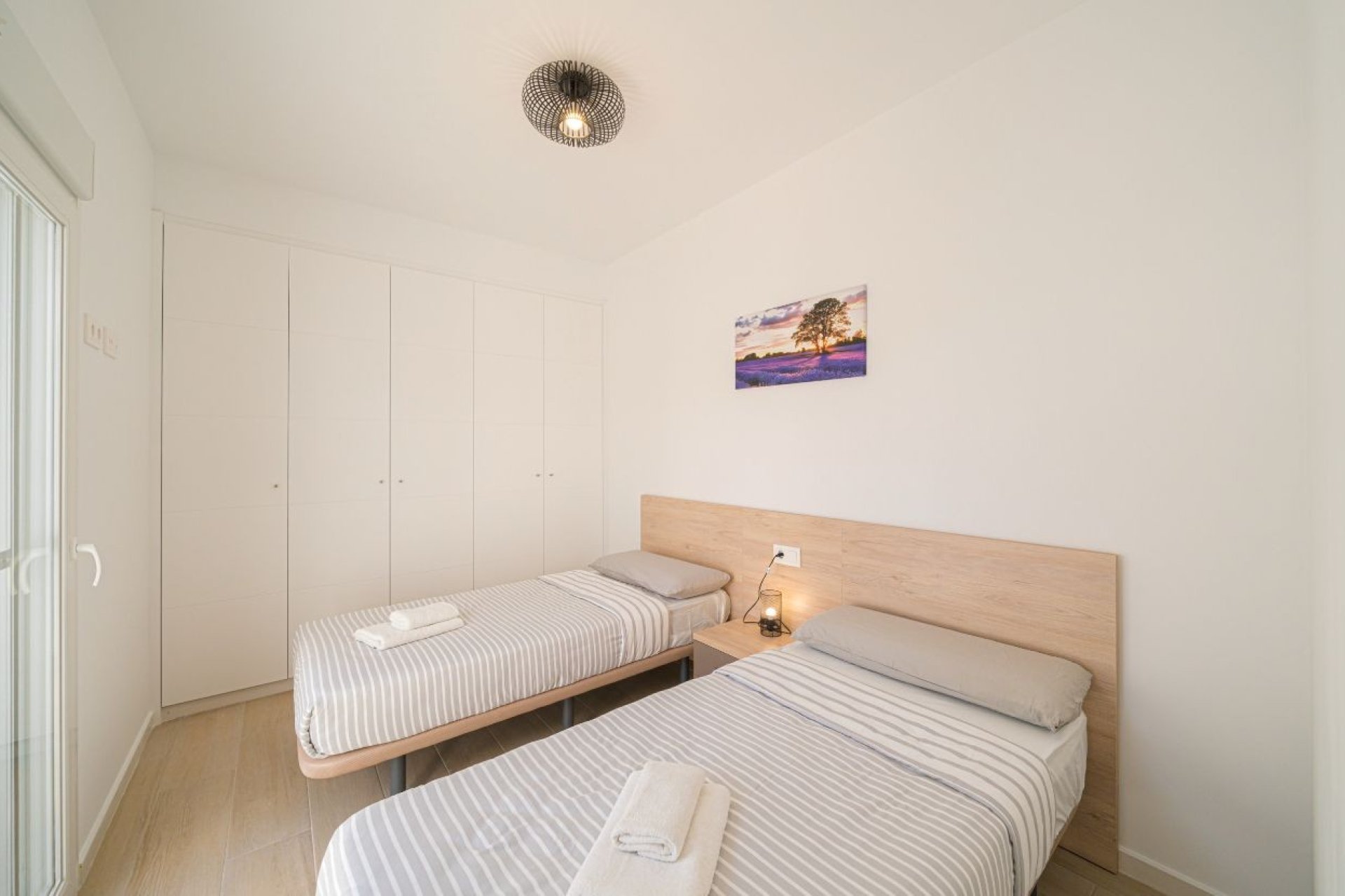 Revânzare - Vilă -
Avileses - Inland