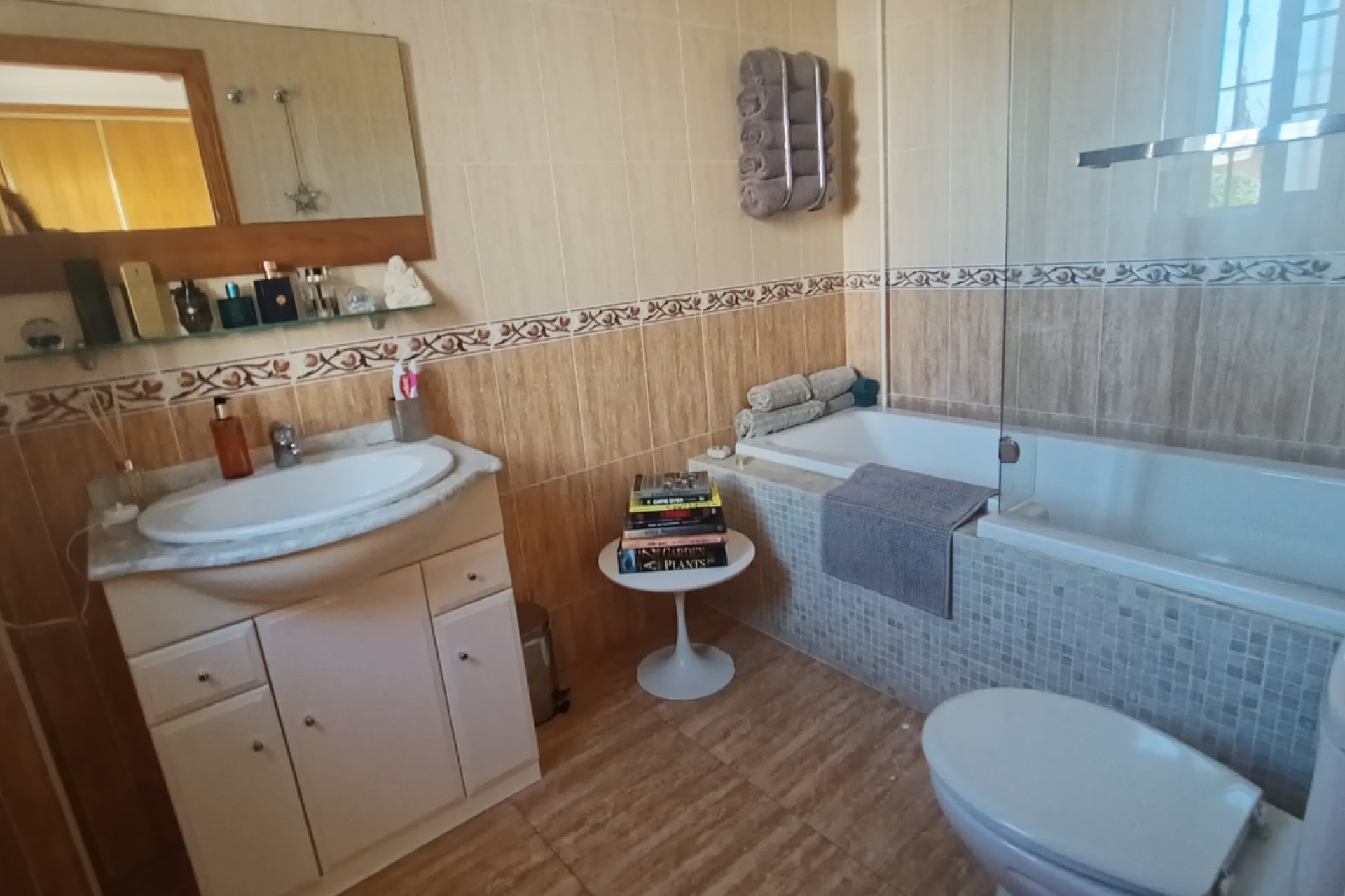 Revânzare - Vilă -
Avileses - Inland