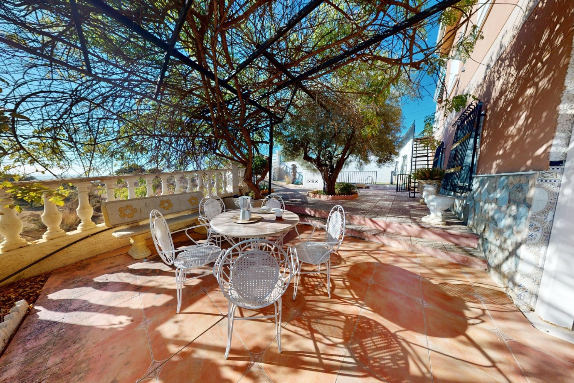 Revânzare - Vilă -
Crevillent - Inland