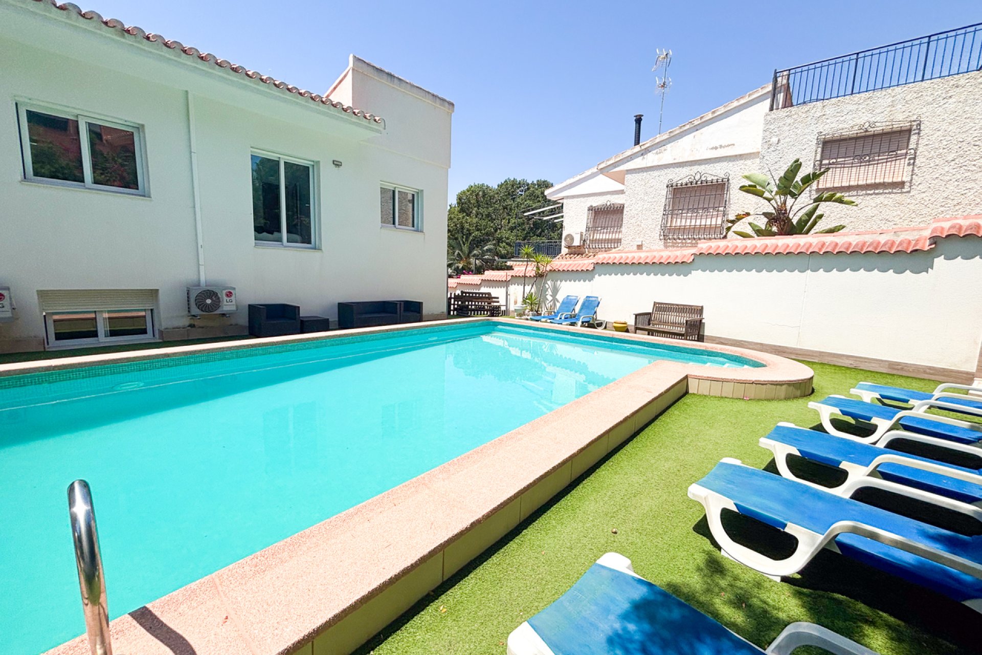 Revânzare - Vilă -
Dehesa de Campoamor - Costa Blanca