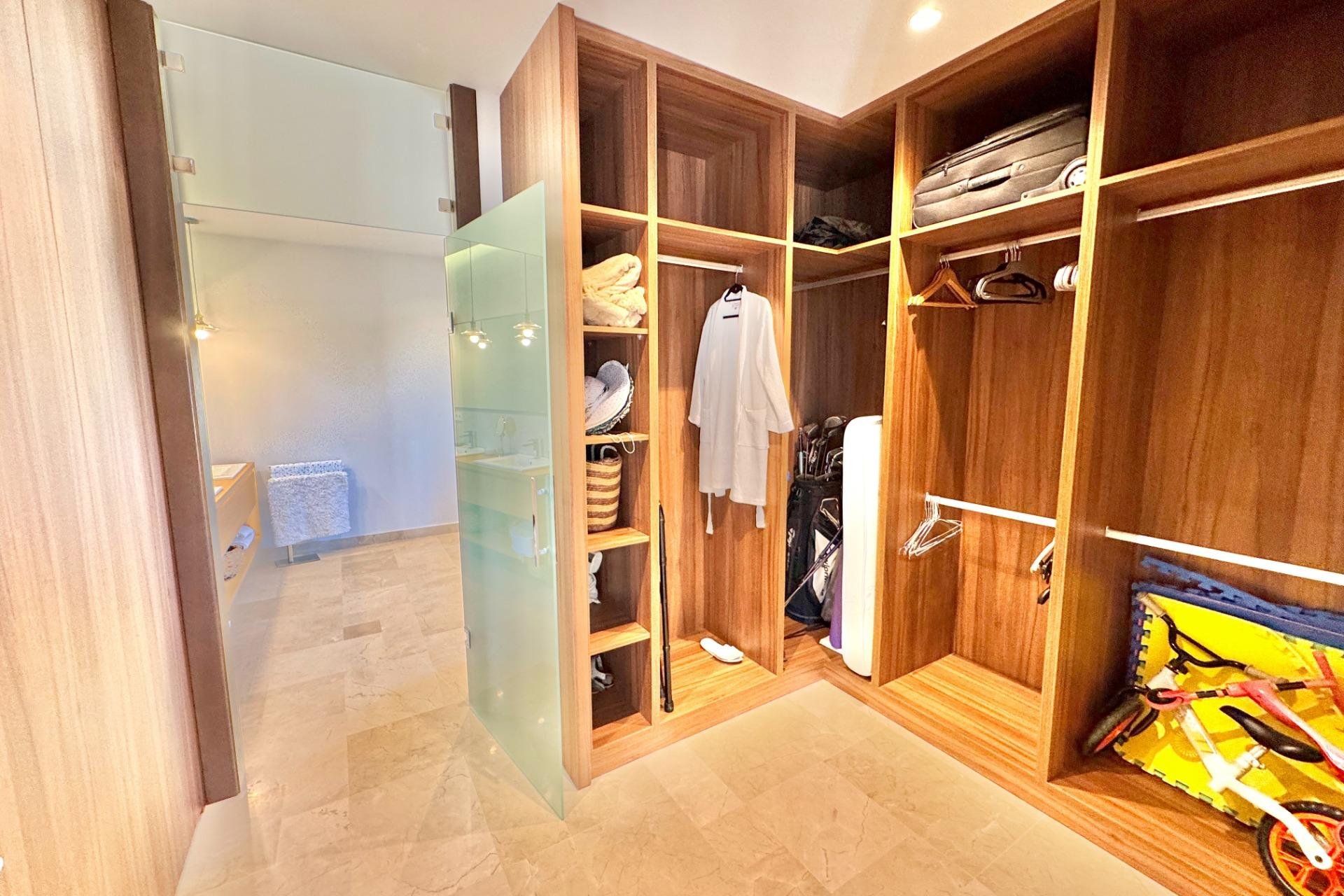 Revânzare - Vilă -
Dolores - Comunidad Valenciana