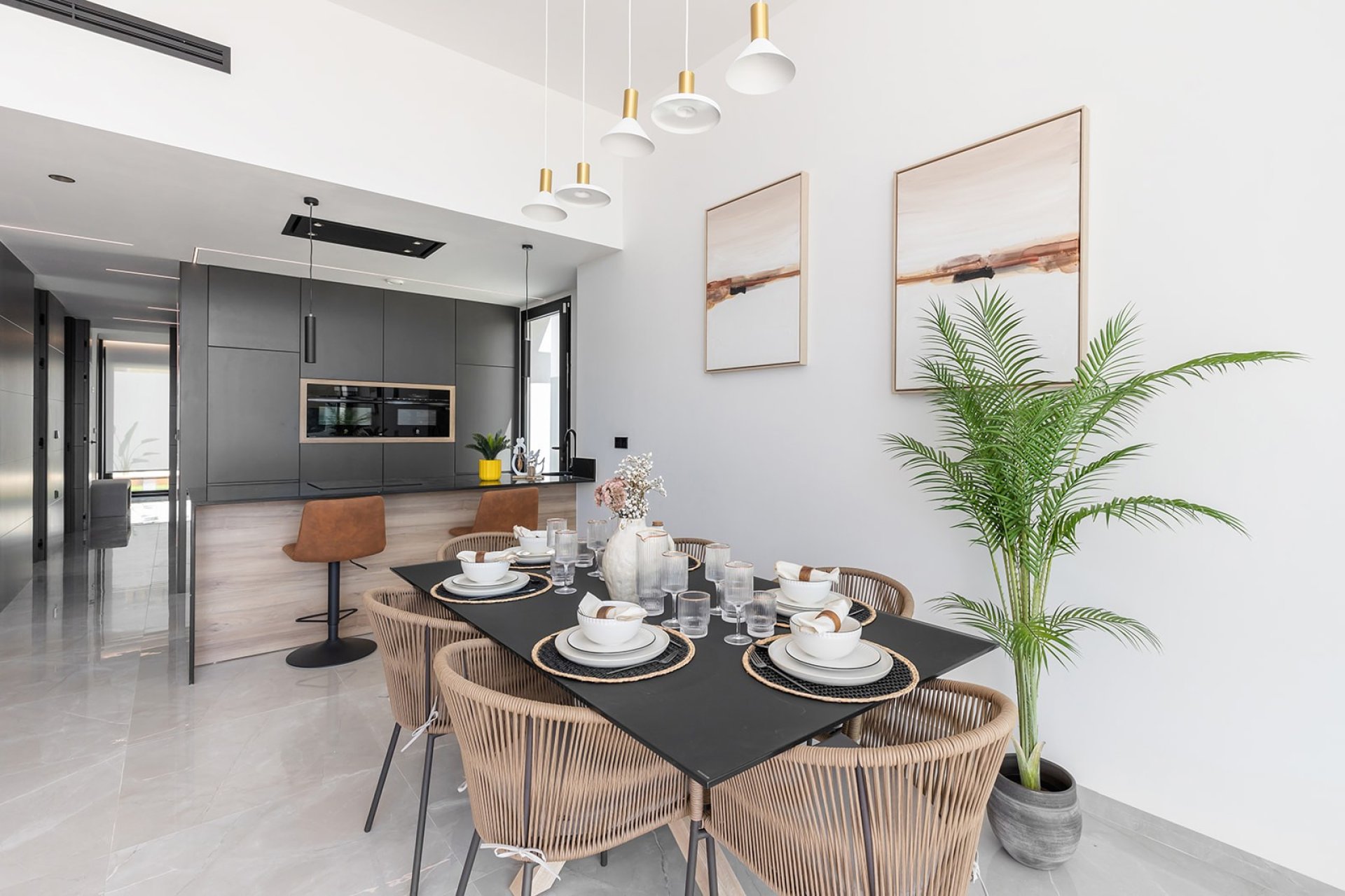 Revânzare - Vilă -
El Chaparral - Inland