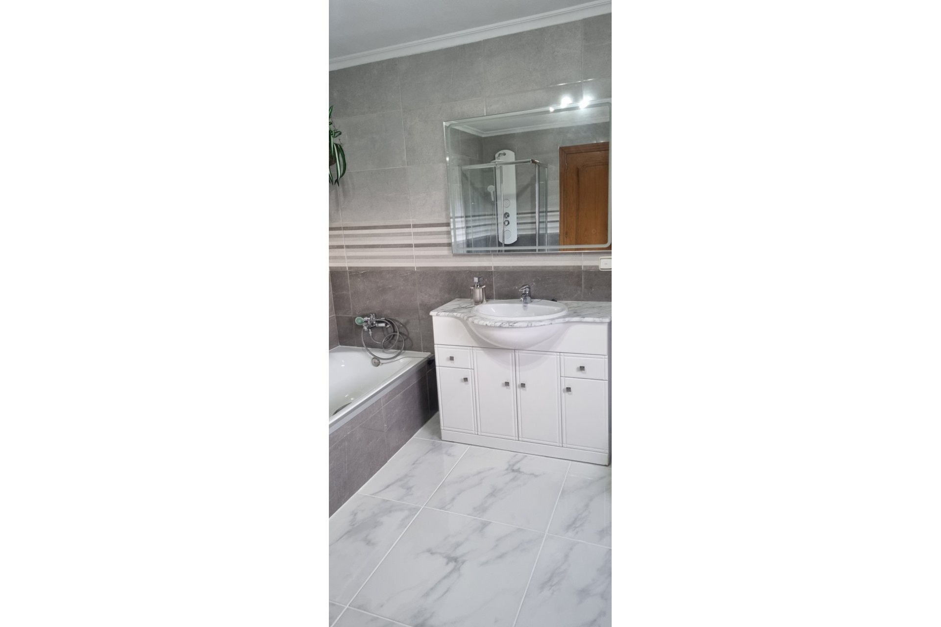 Revânzare - Vilă -
Hondón de los Fráiles - Inland