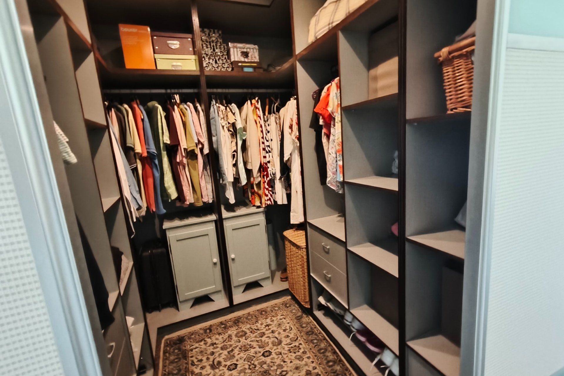 Revânzare - Vilă -
La Romana - Inland