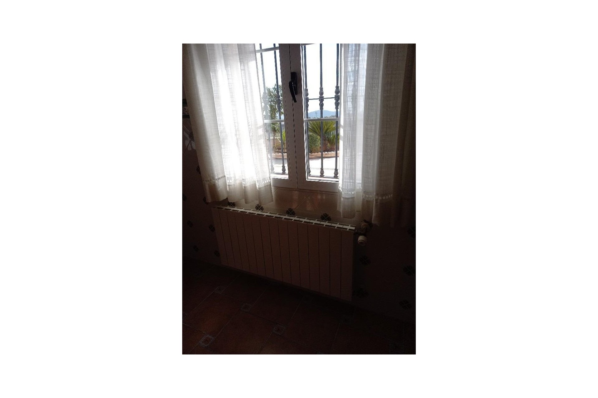 Revânzare - Vilă -
Monóvar/Monóver - Monóvar-monòver