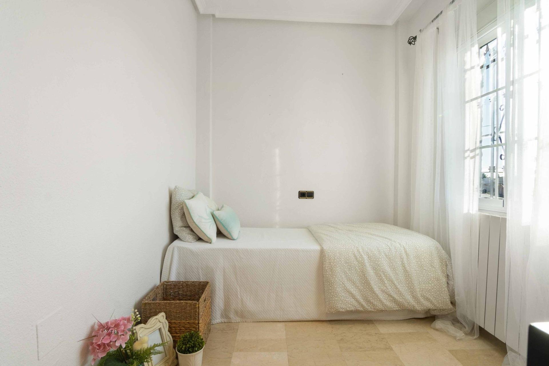 Revânzare - Vilă -
Orihuela Costa - La Florida