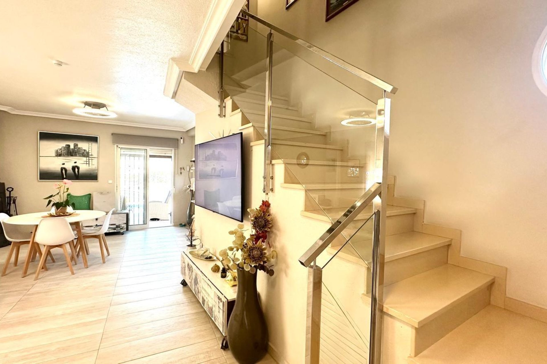 Revânzare - Vilă -
Orihuela Costa - La Regia