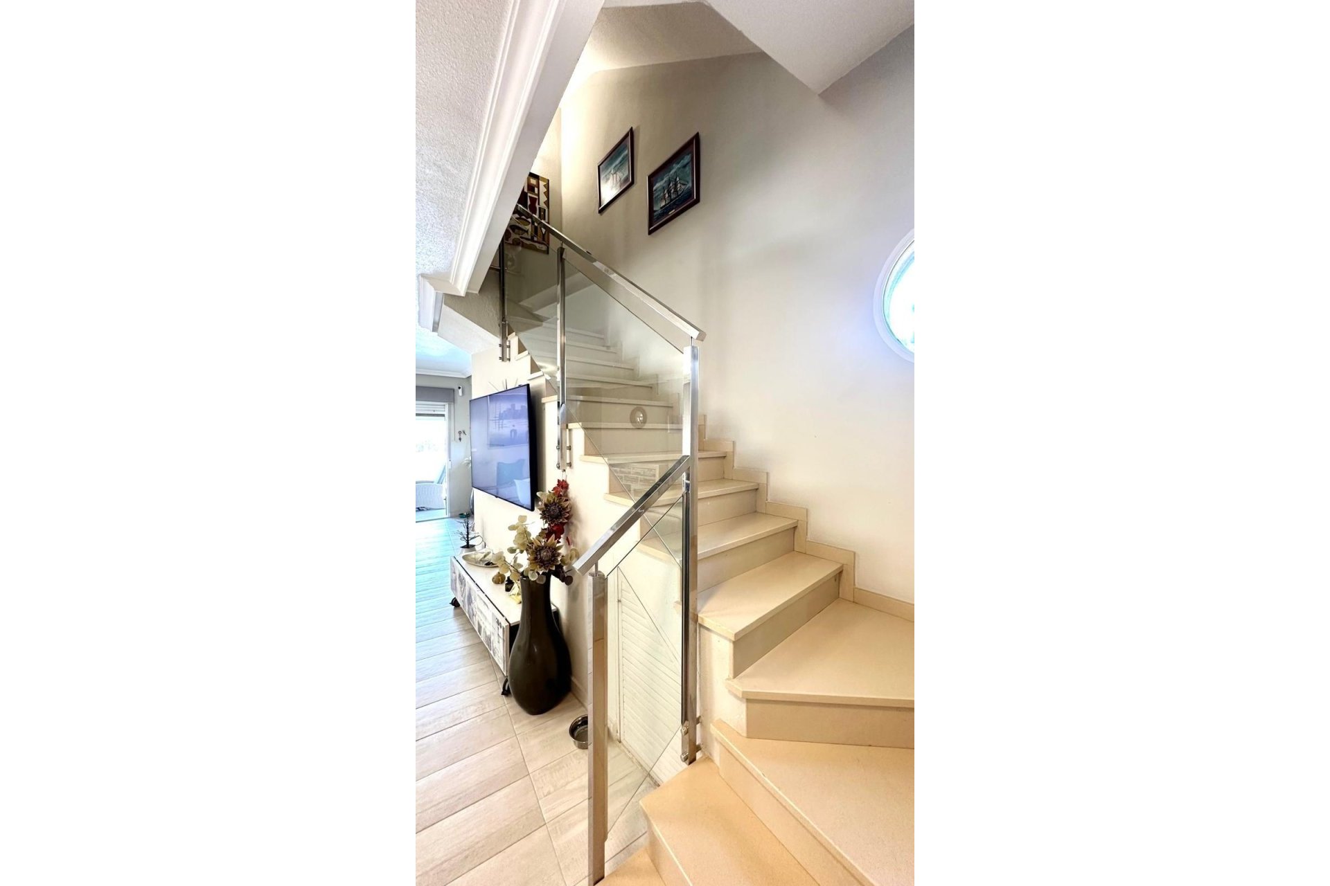 Revânzare - Vilă -
Orihuela Costa - La Regia