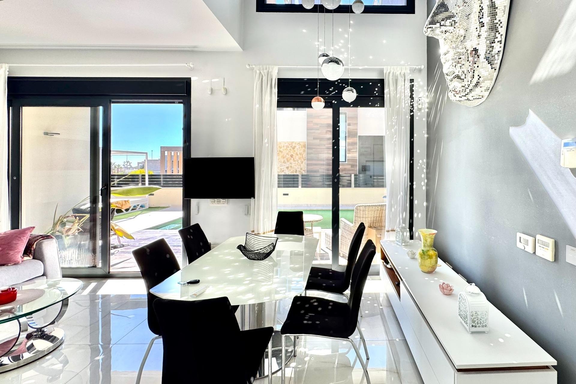 Revânzare - Vilă -
Orihuela Costa - Lomas de Cabo Roig