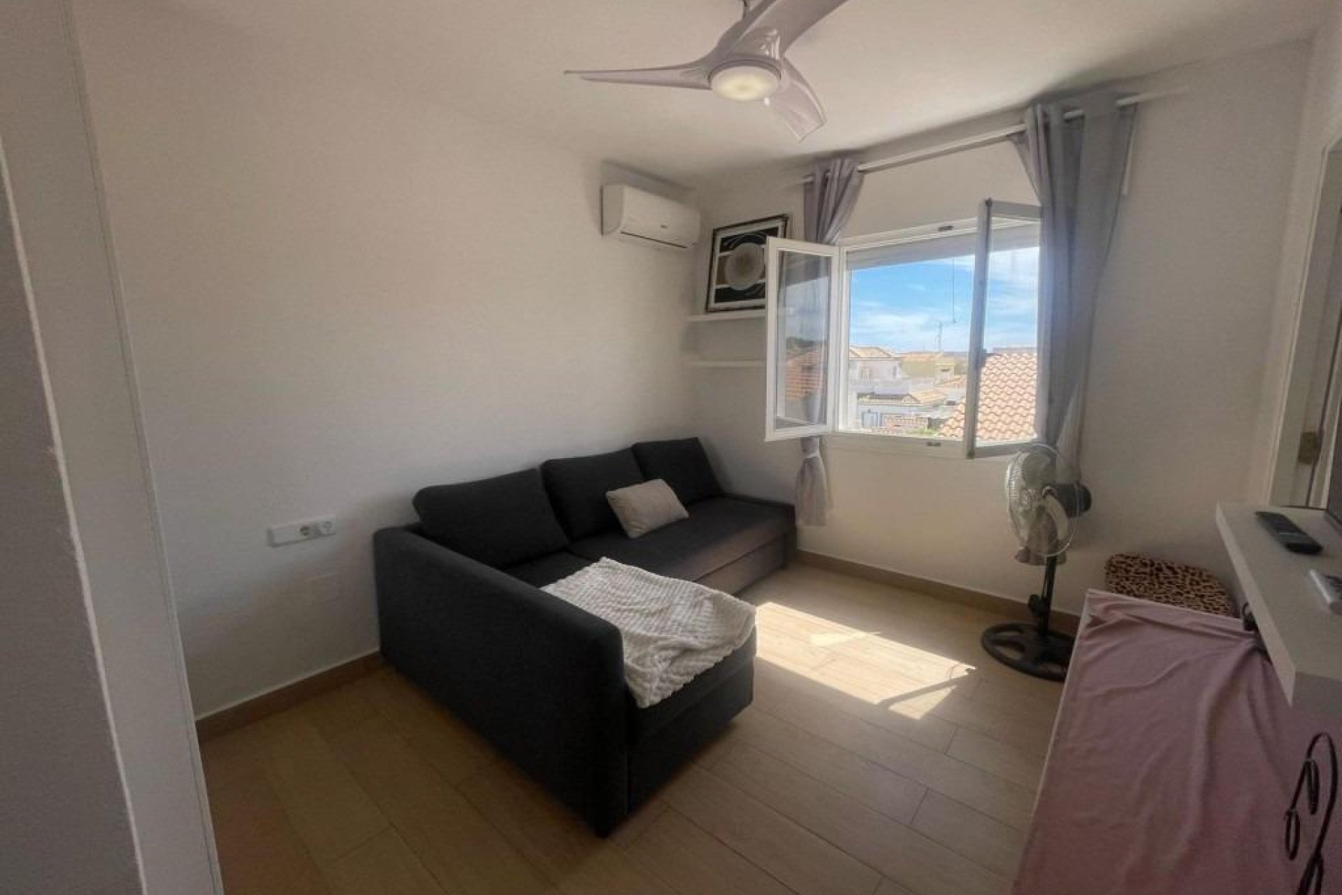 Revânzare - Vilă -
Orihuela Costa - Playa Flamenca