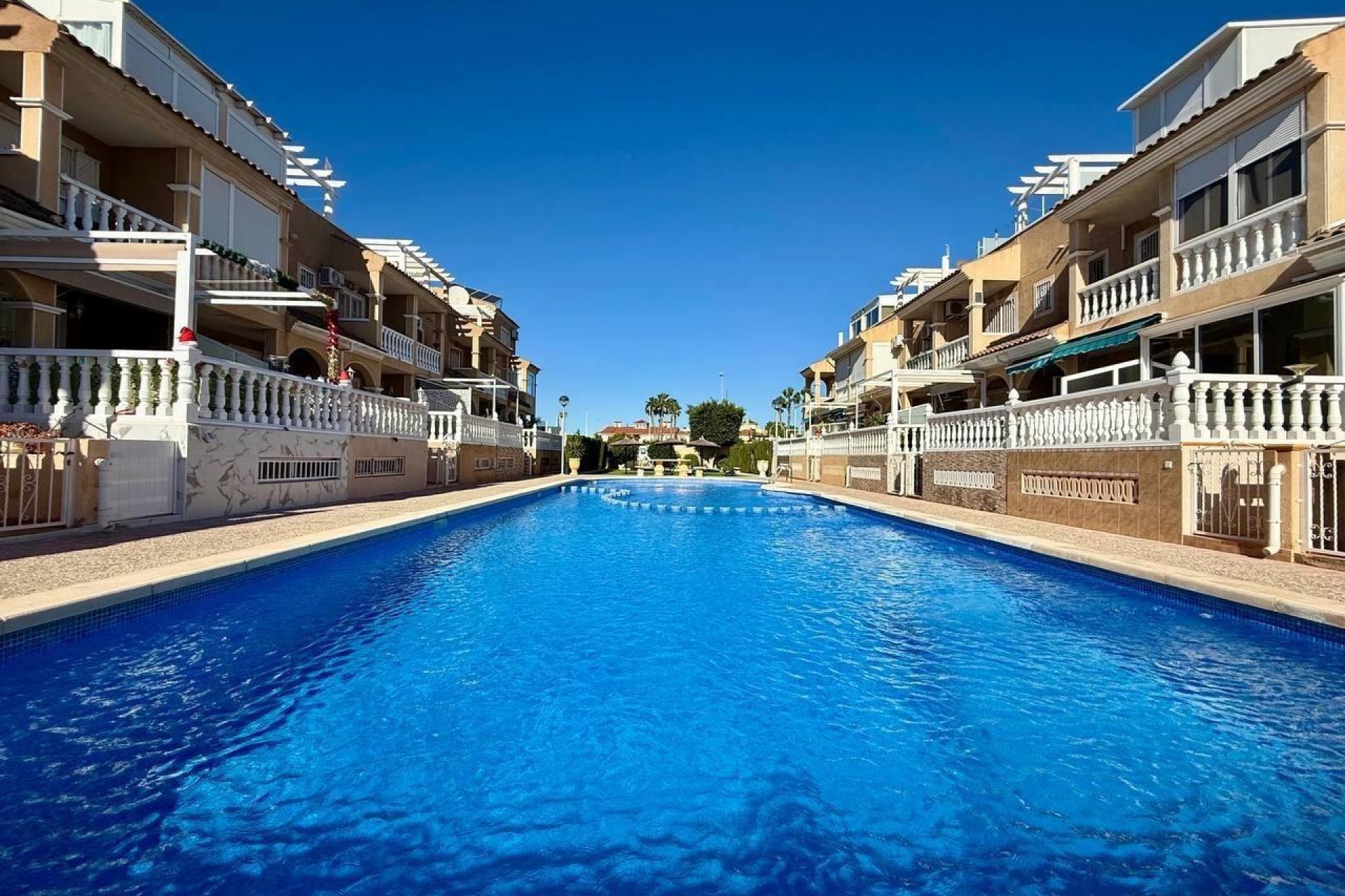 Revânzare - Vilă -
Orihuela Costa - Playa Flamenca