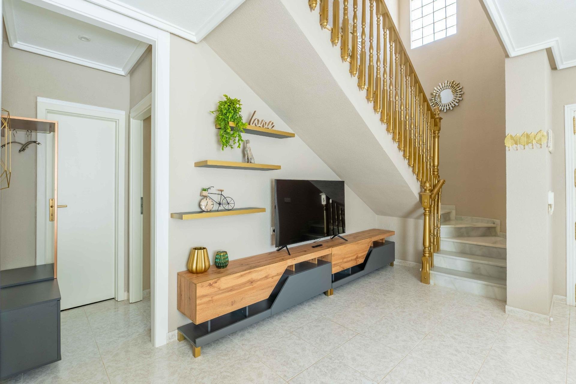 Revânzare - Vilă -
Orihuela Costa - Punta Prima