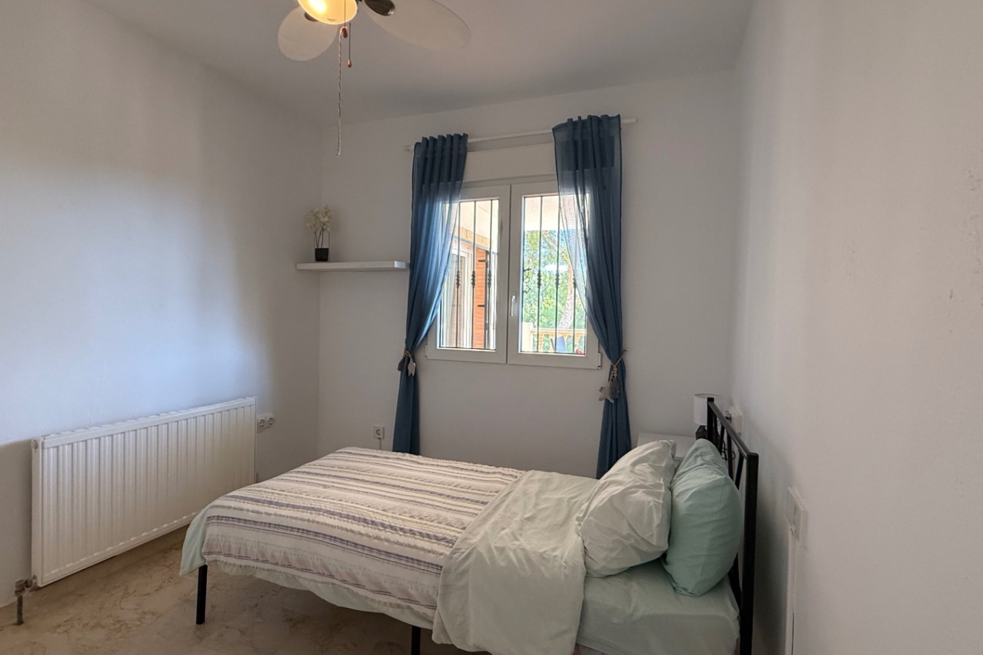 Revânzare - Vilă -
Orihuela - Inland