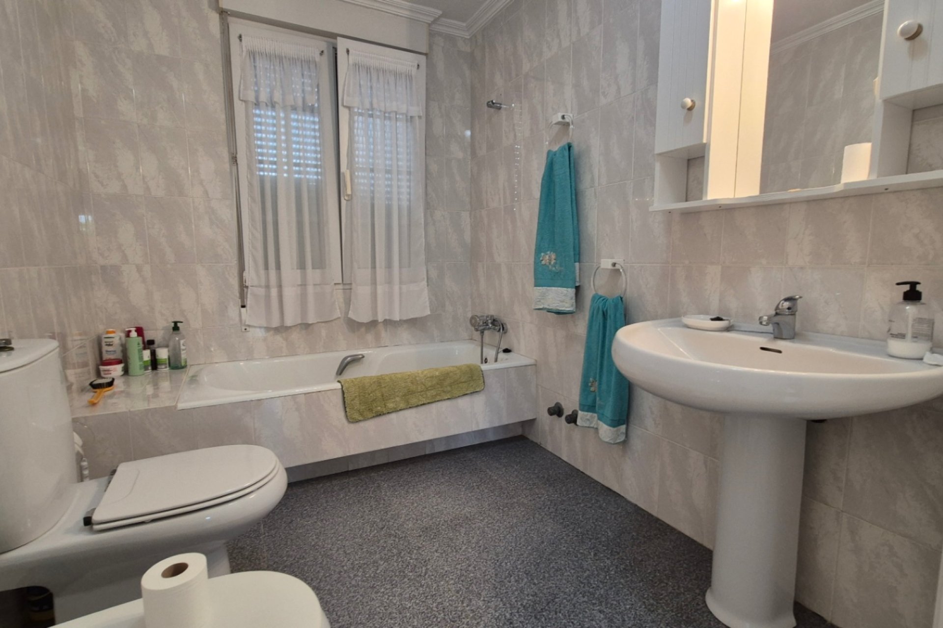 Revânzare - Vilă -
Orihuela - Inland