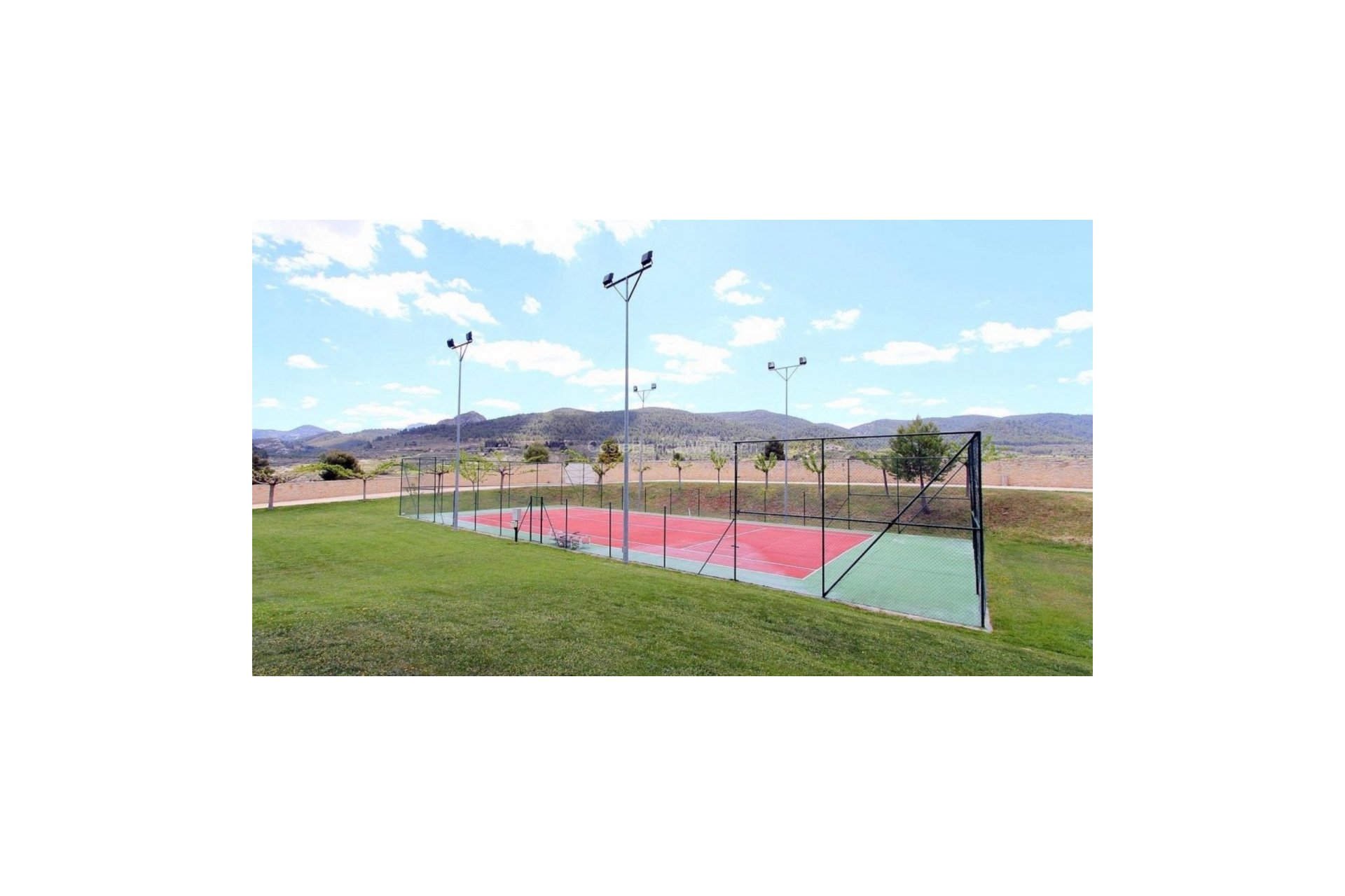 Revânzare - Vilă -
Penaguila - Inland