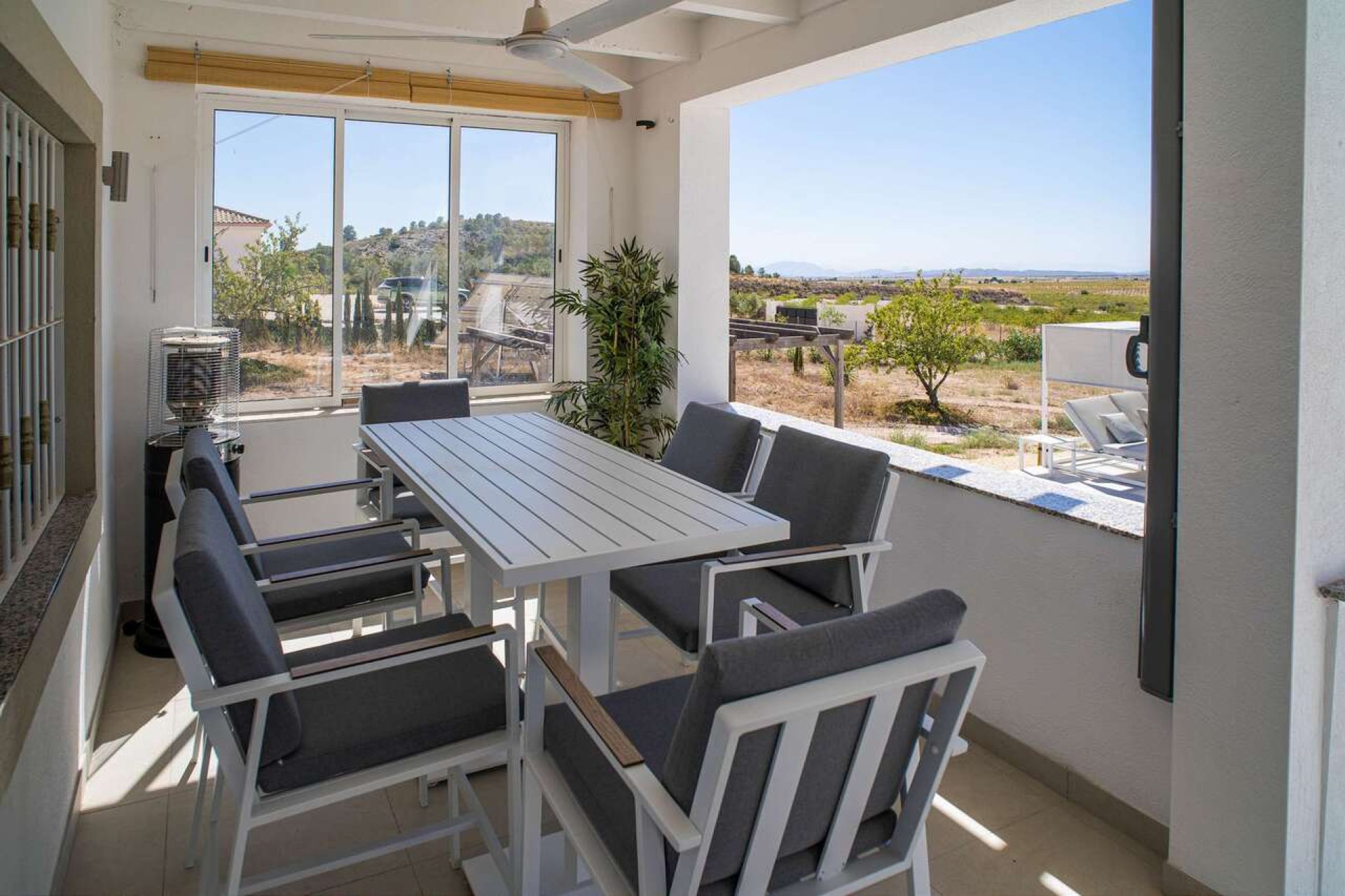 Revânzare - Vilă -
Pinoso - Inland