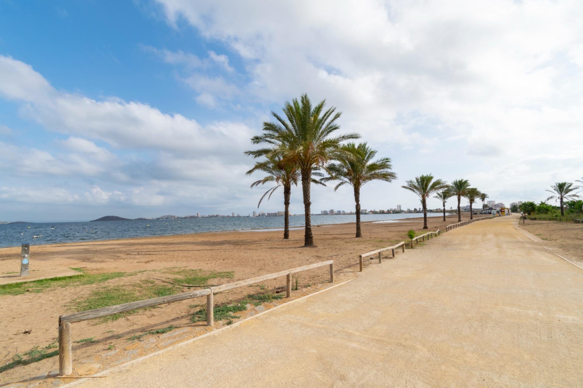 Revânzare - Vilă -
Playa Honda - Costa Calida