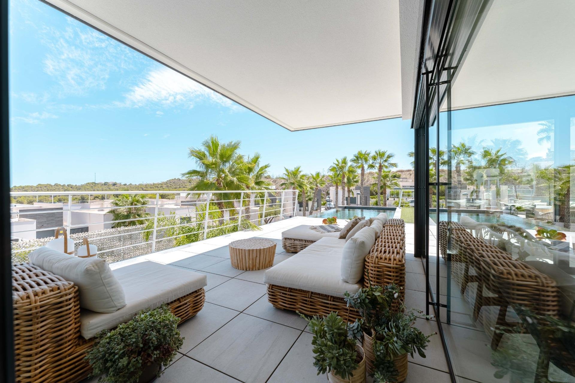 Revânzare - Vilă -
San Miguel de Salinas - Bellavista