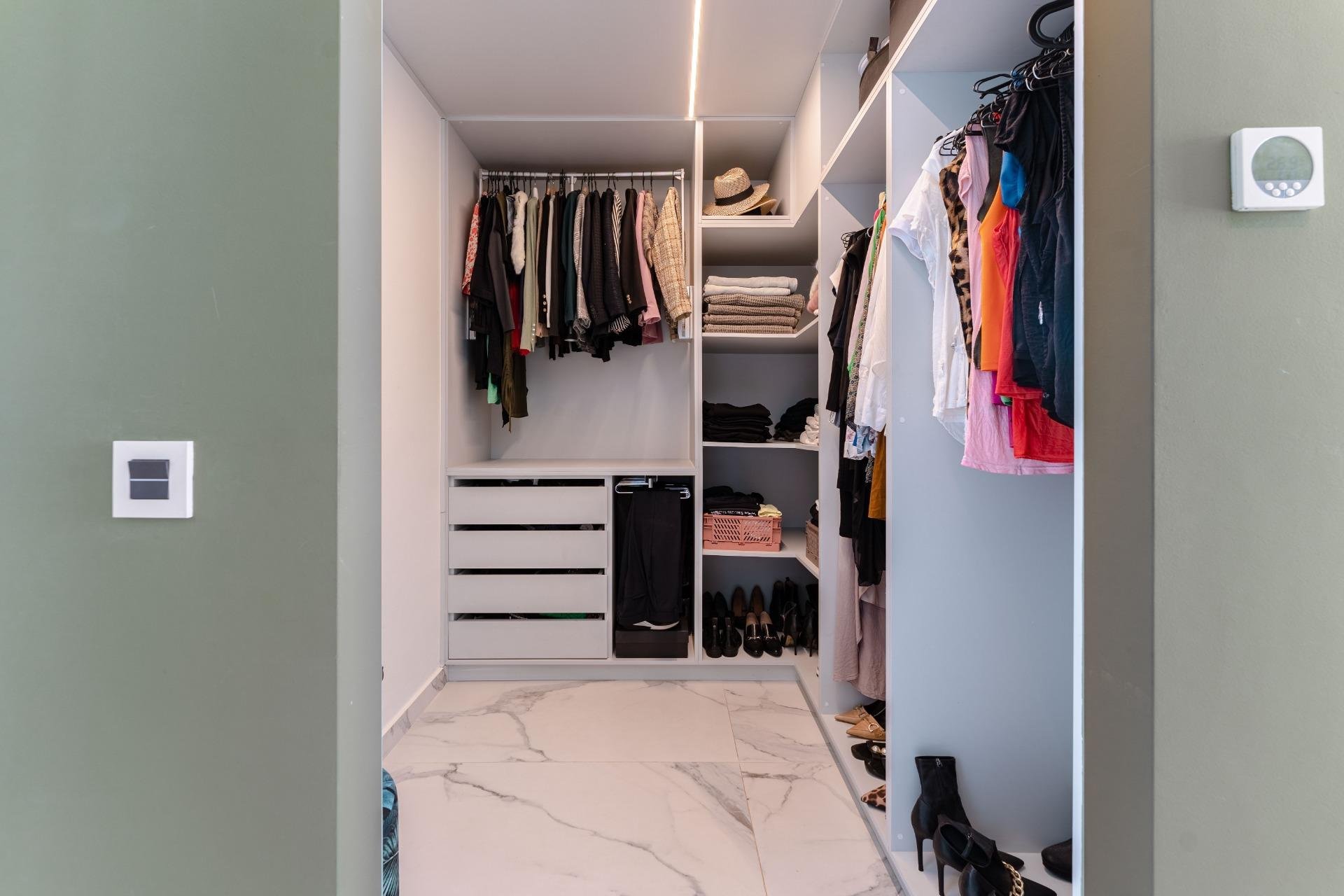 Revânzare - Vilă -
San Miguel de Salinas - Bellavista