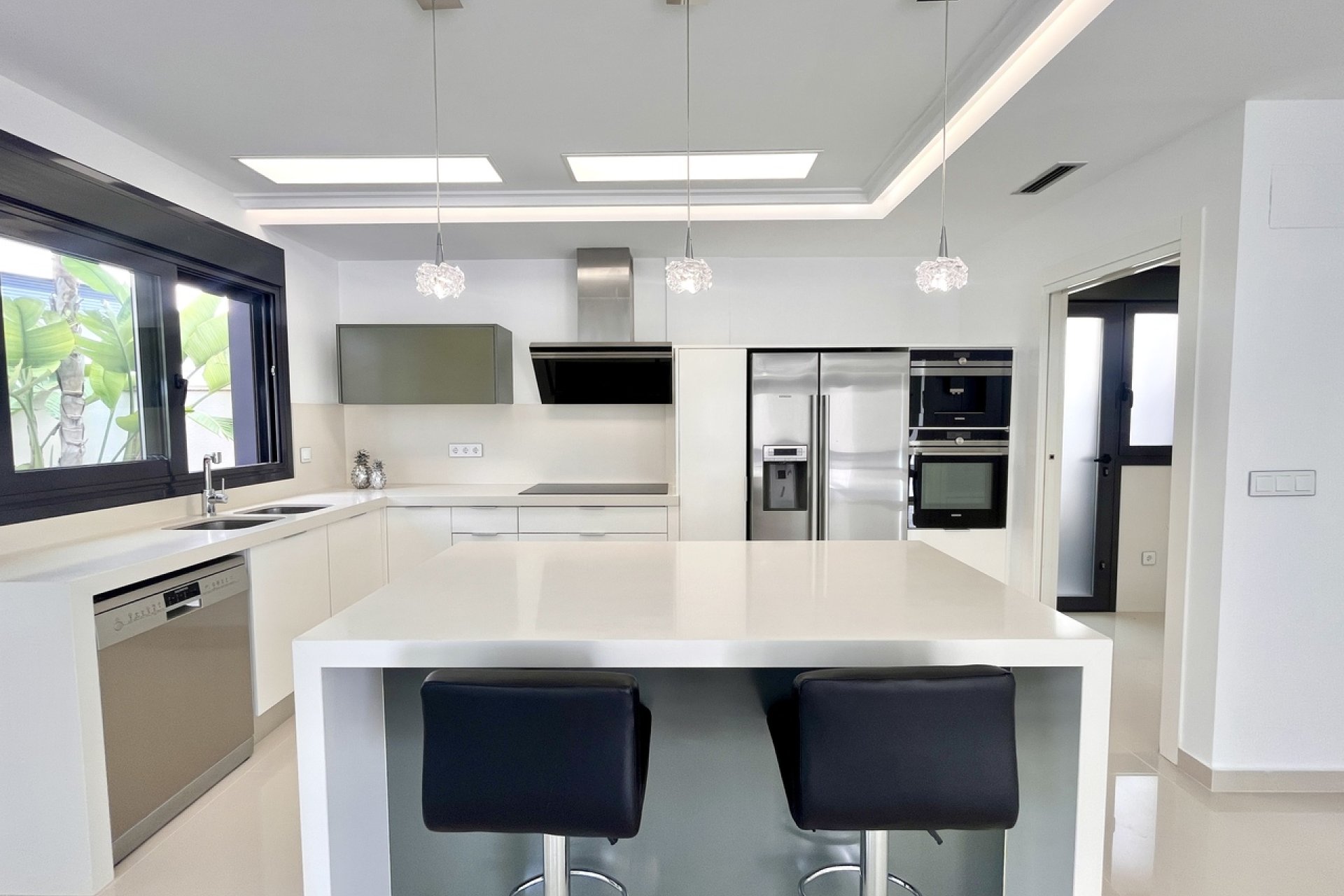 Revânzare - Vilă -
San Miguel de Salinas - Inland