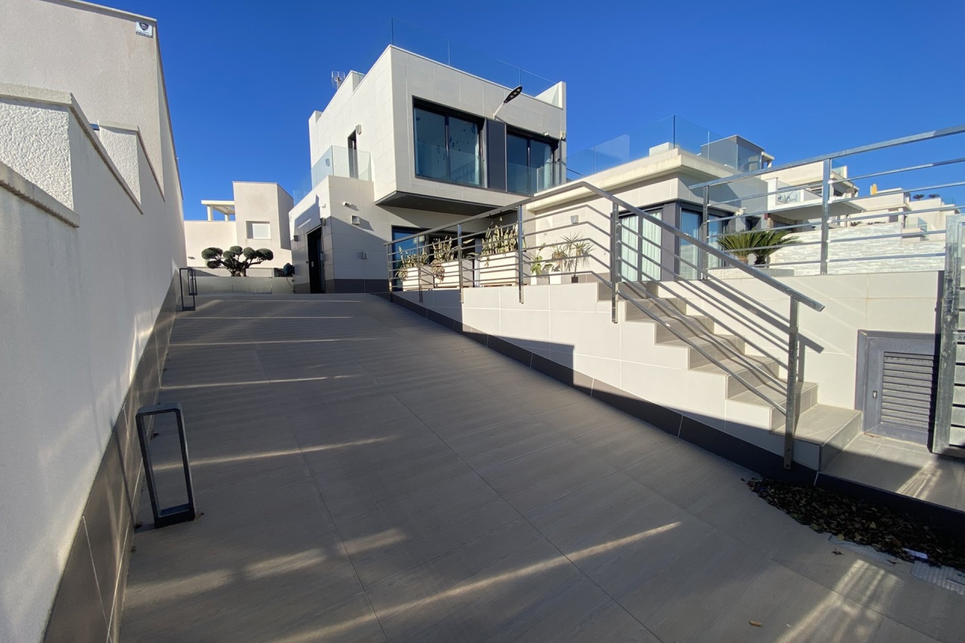 Revânzare - Vilă -
San Miguel de Salinas - Inland