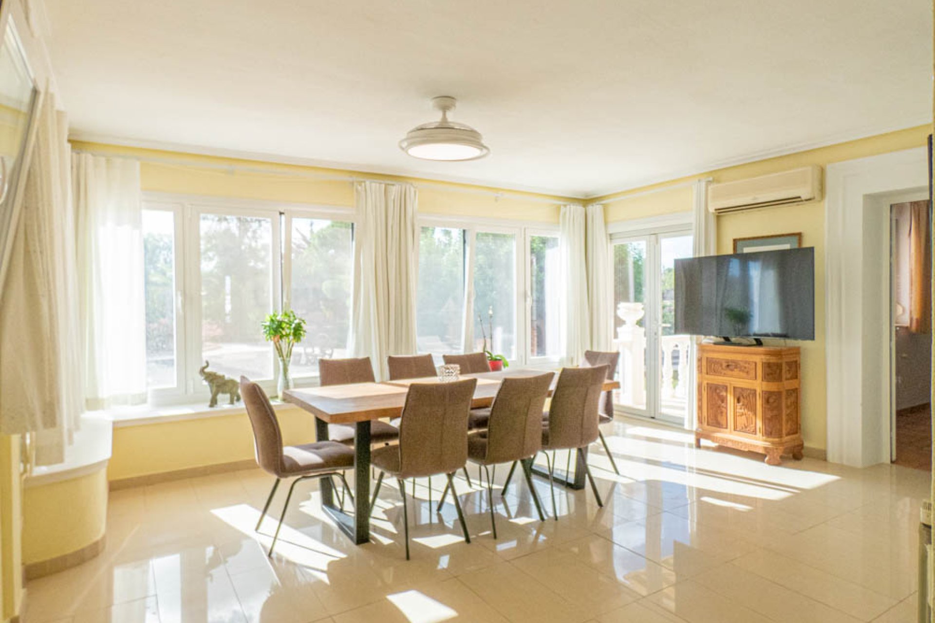 Revânzare - Vilă -
San Miguel de Salinas - Inland