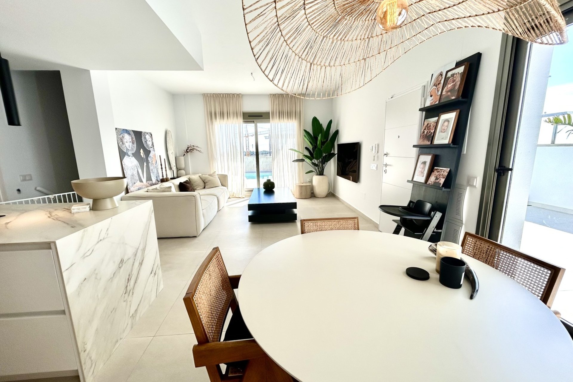 Revânzare - Vilă -
San Miguel de Salinas - Inland