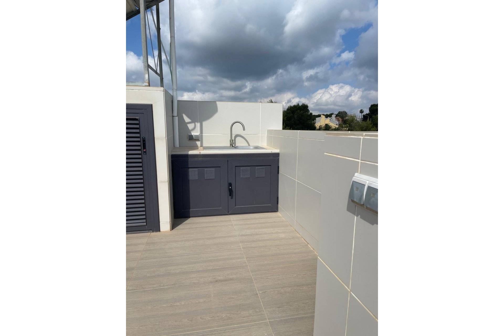 Revânzare - Vilă -
San Miguel de Salinas - Inland