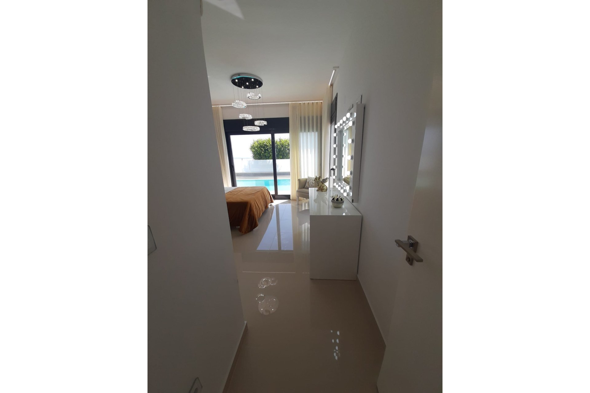 Revânzare - Vilă -
San Miguel de Salinas - Inland