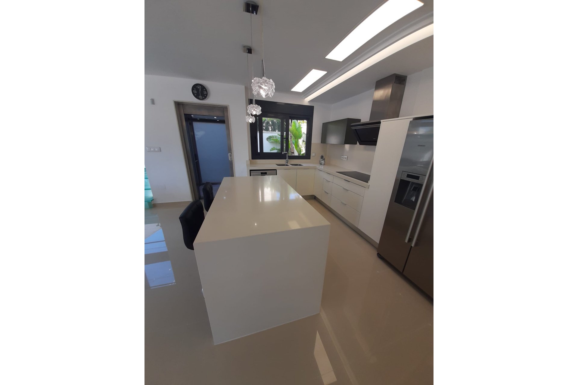 Revânzare - Vilă -
San Miguel de Salinas - Inland