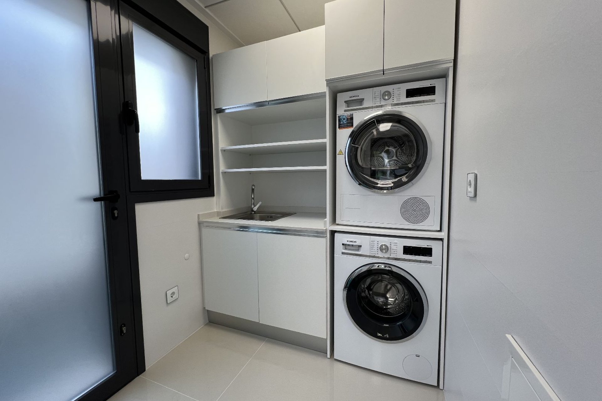 Revânzare - Vilă -
San Miguel de Salinas - Inland