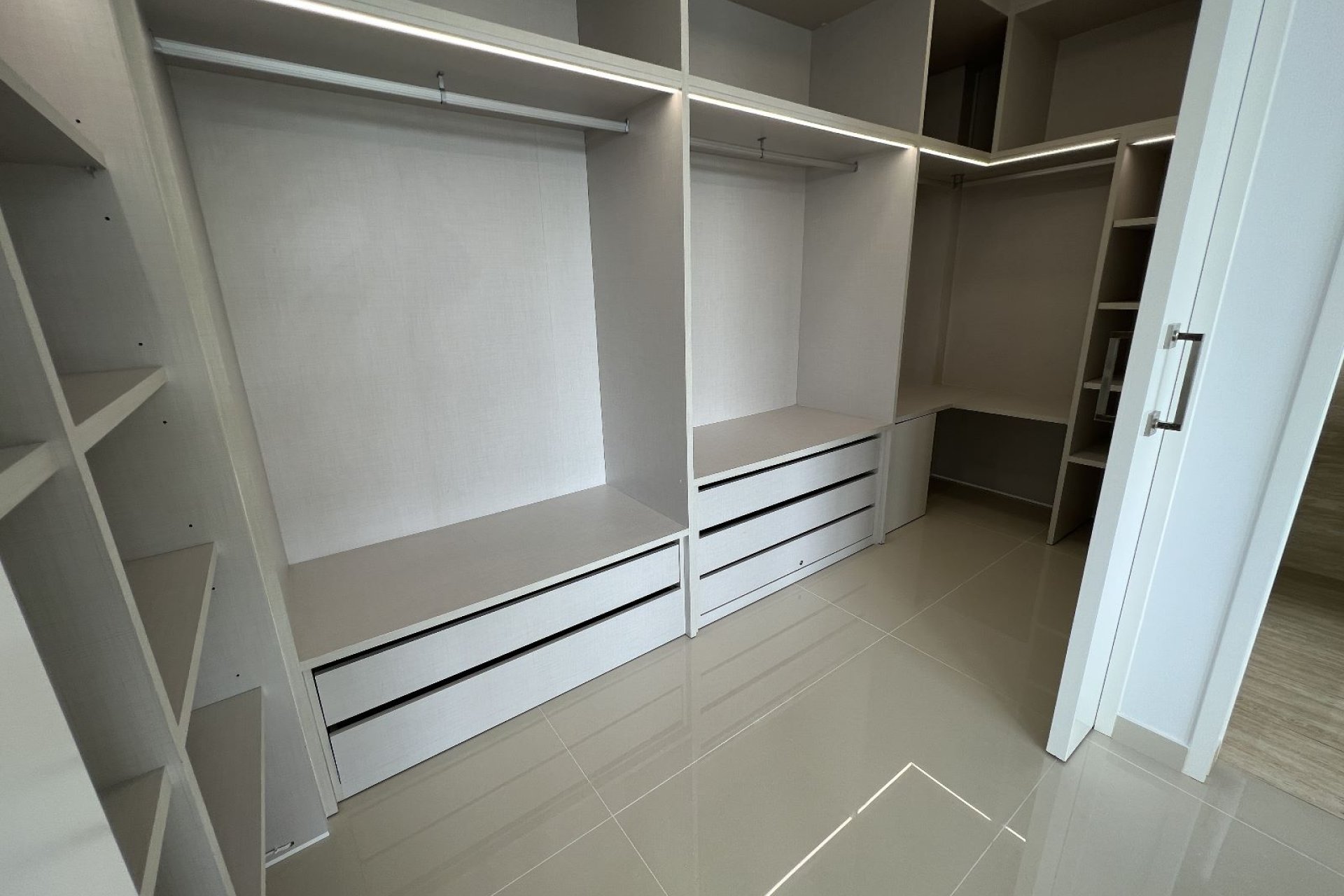 Revânzare - Vilă -
San Miguel de Salinas - Inland