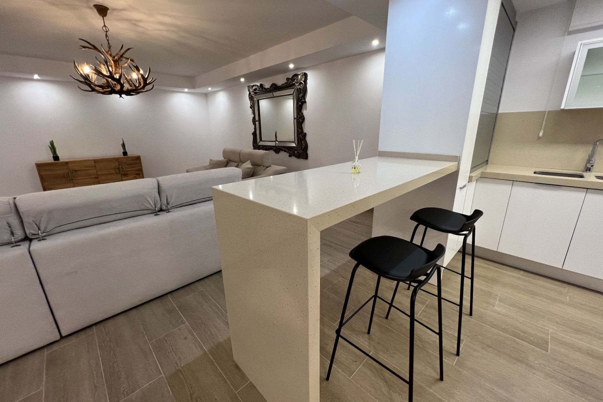 Revânzare - Vilă -
San Miguel de Salinas - Inland