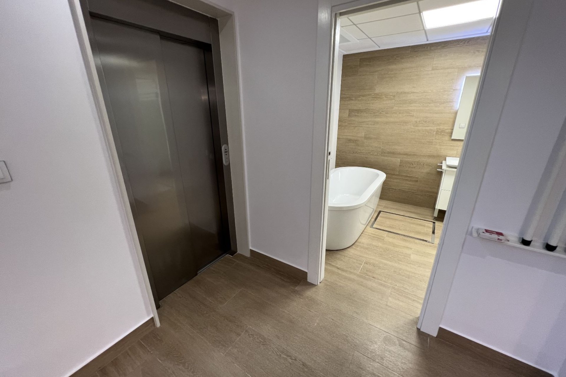 Revânzare - Vilă -
San Miguel de Salinas - Inland