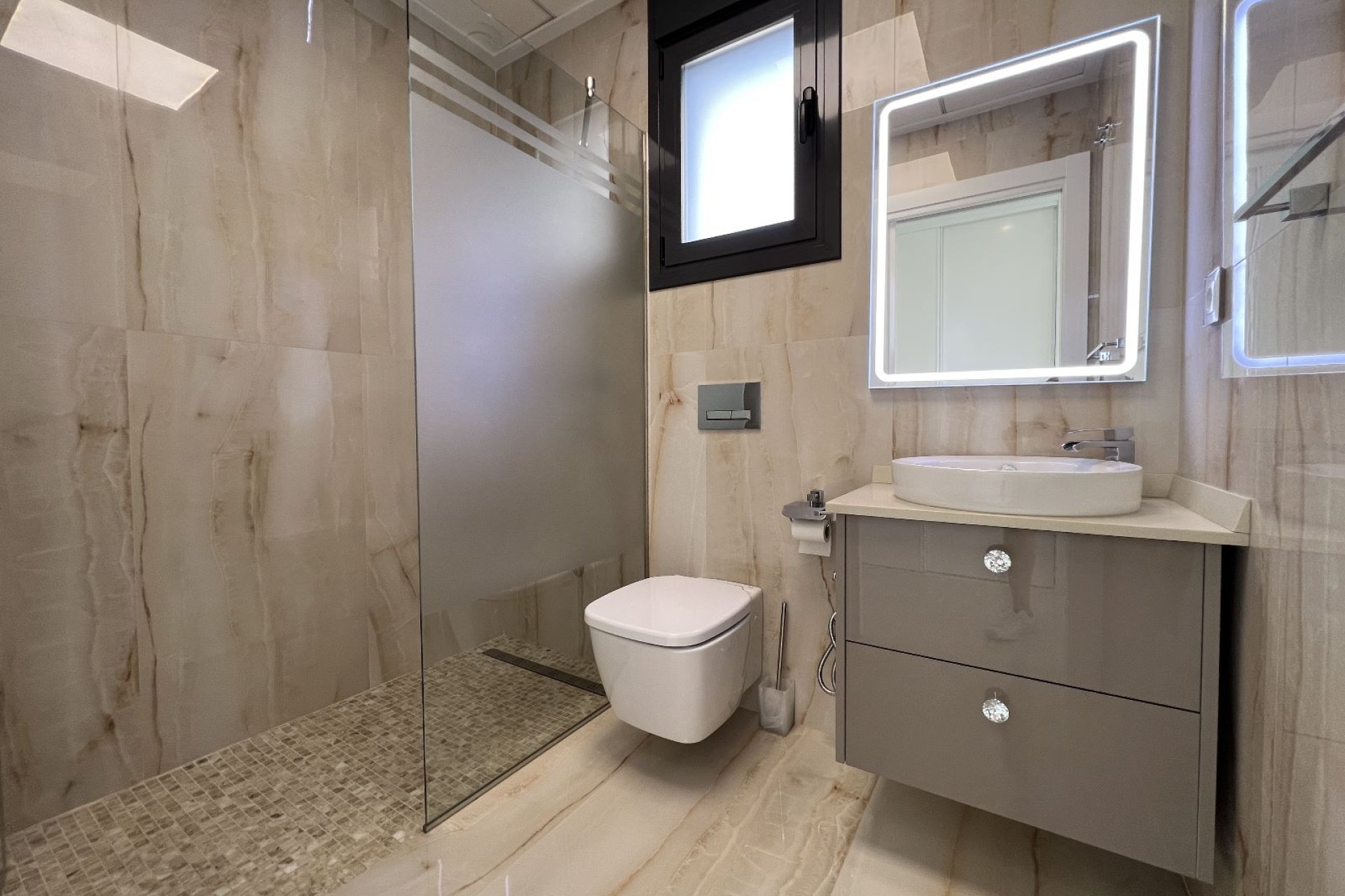 Revânzare - Vilă -
San Miguel de Salinas - Inland