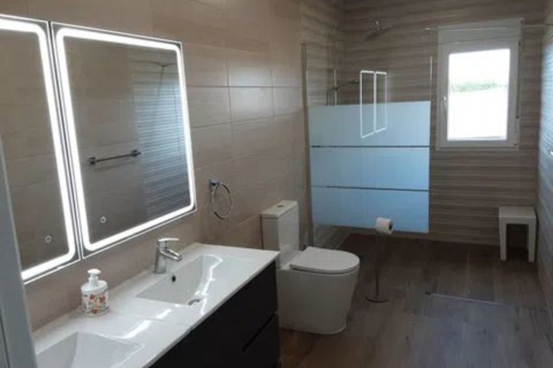 Revânzare - Vilă -
San Miguel de Salinas - Inland