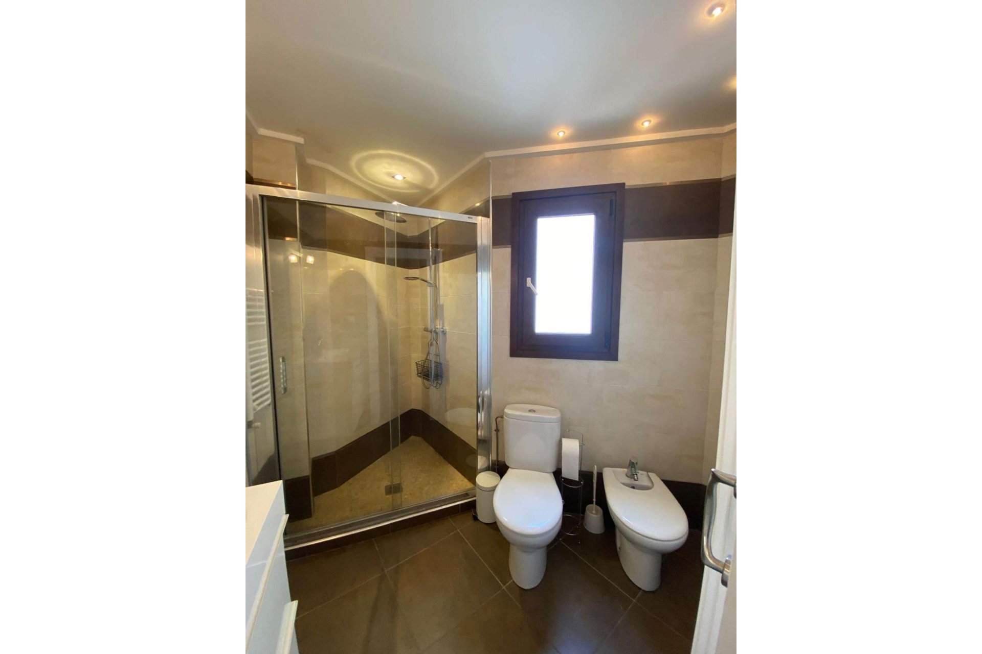 Revânzare - Vilă -
Torrevieja - Centro - Muelle Pesquero