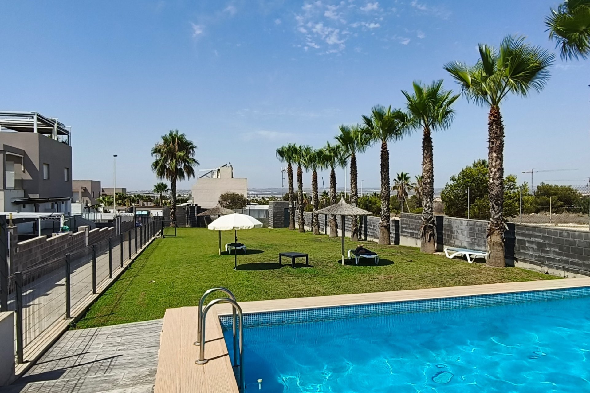Revânzare - Vilă -
Torrevieja - Costa Blanca
