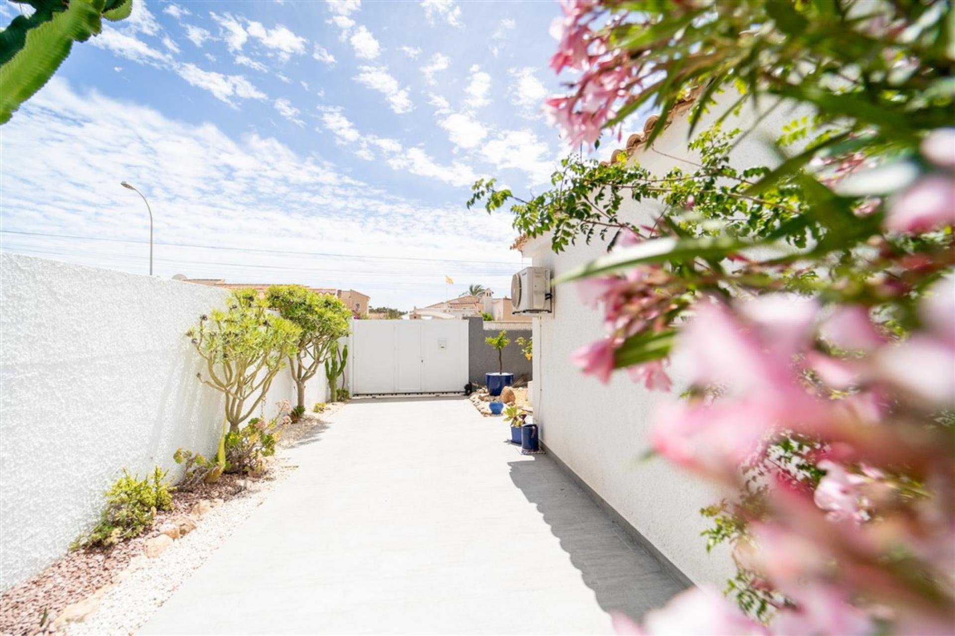 Revânzare - Vilă -
Torrevieja - Costa Blanca