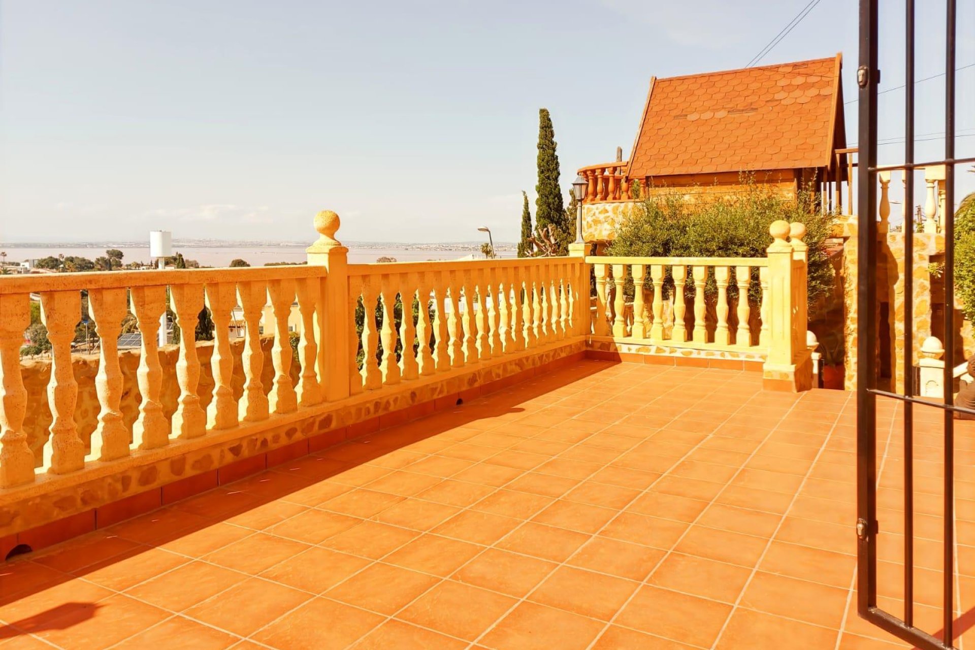 Revânzare - Vilă -
Torrevieja - Costa Blanca