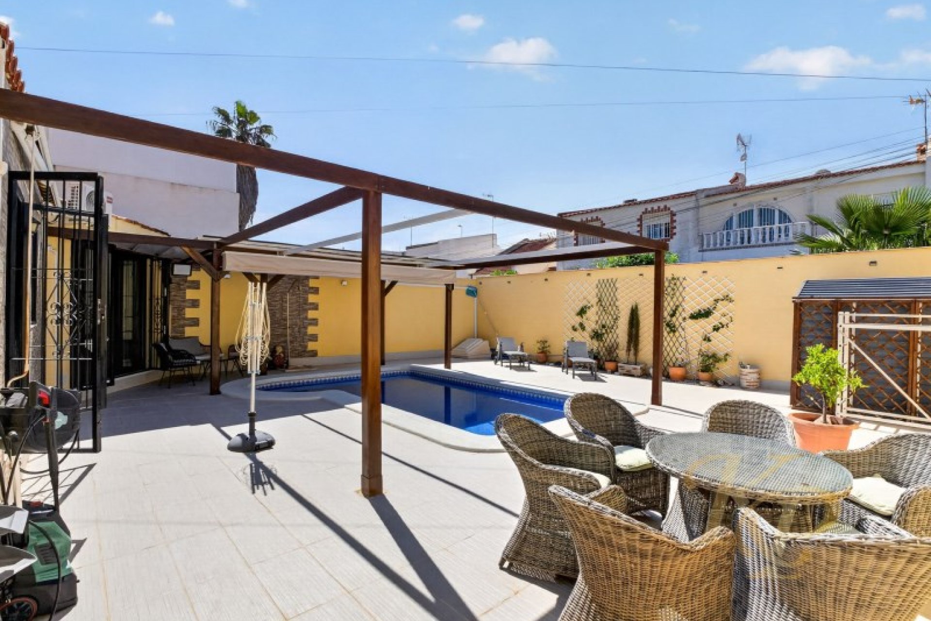 Revânzare - Vilă -
Torrevieja - Costa Blanca