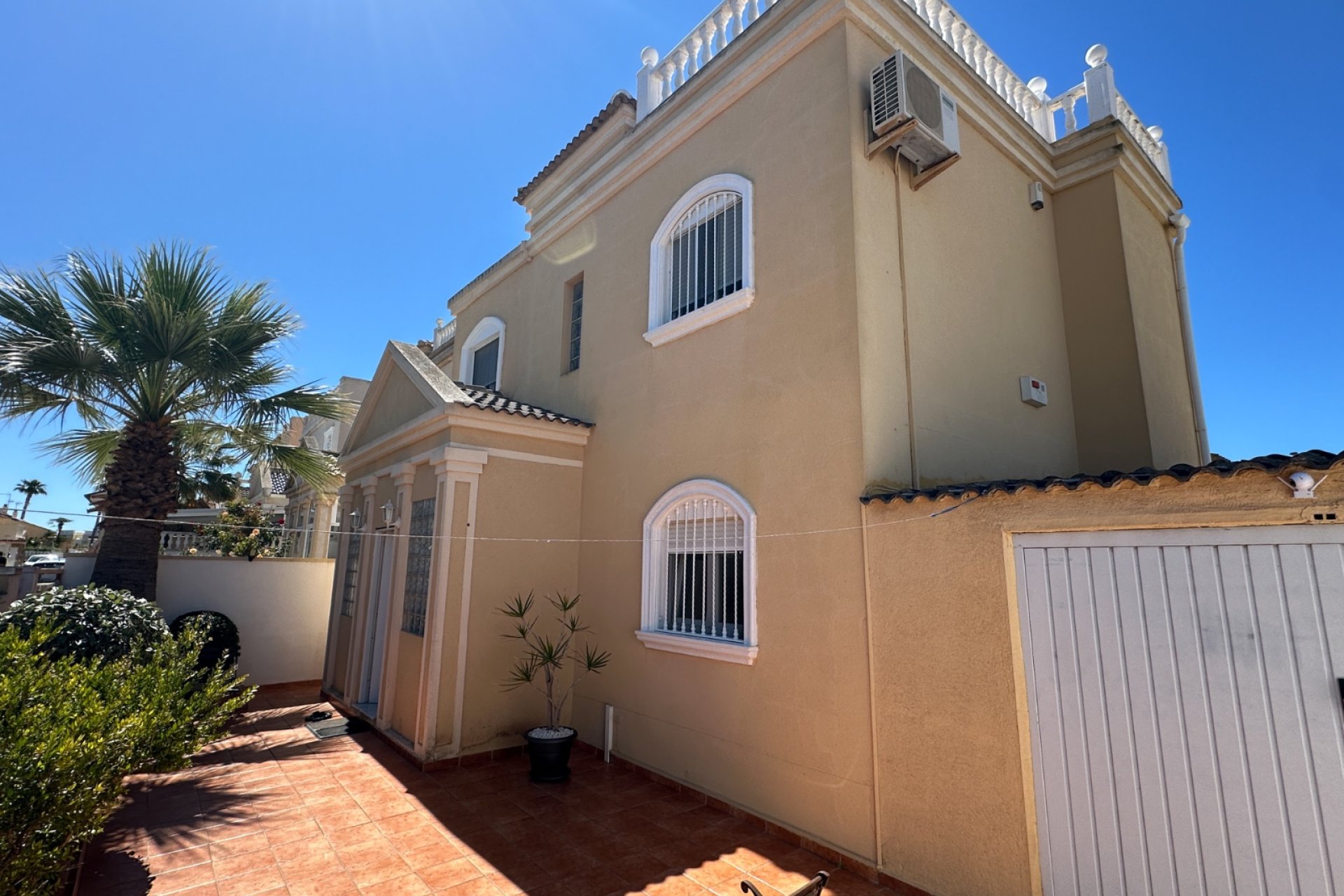 Revânzare - Vilă -
Torrevieja - Costa Blanca