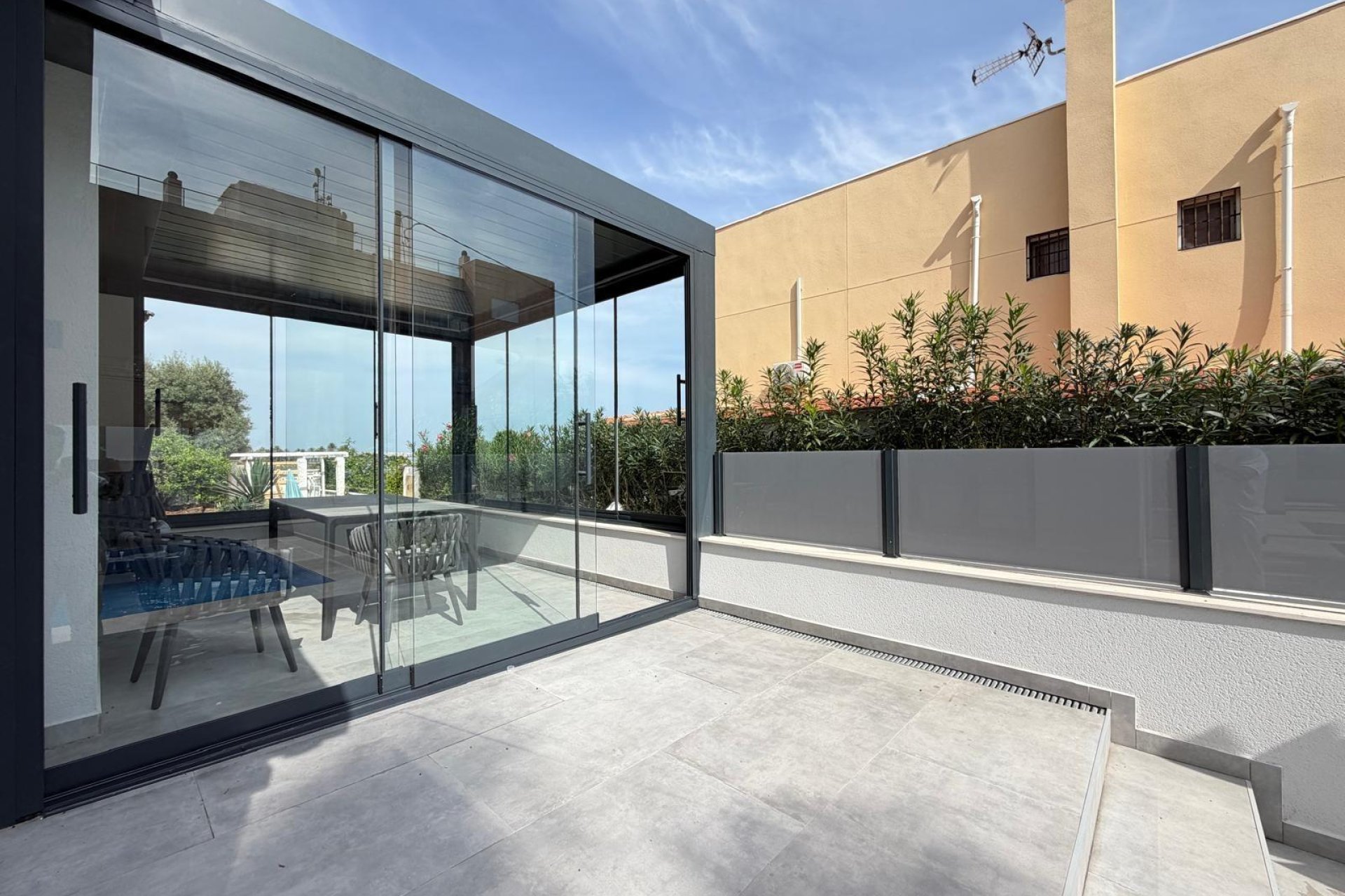 Revânzare - Vilă -
Torrevieja - Punta Prima